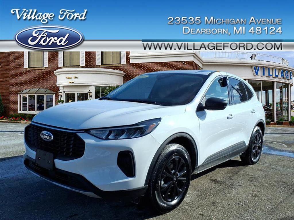 Certified 2025 Ford Escape Active AWD/4WD image 25