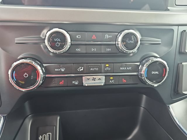 Certified 2025 Ford F150 Lightning XLT AWD/4WD image 25