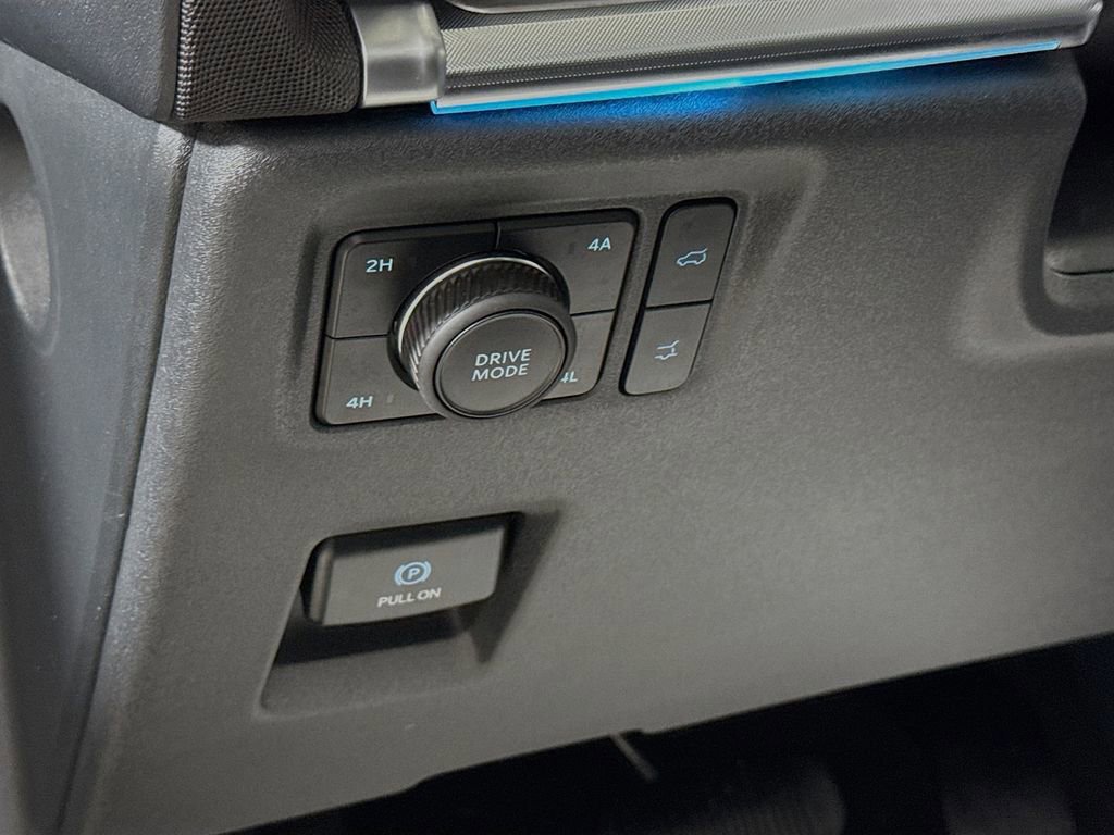 Certified 2025 Ford Expedition Platinum image 15