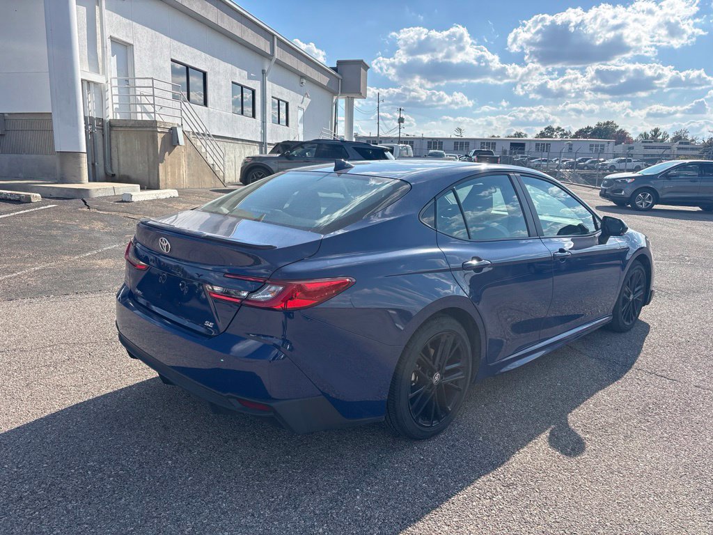 Used 2026 Toyota Camry SE FWD image 7
