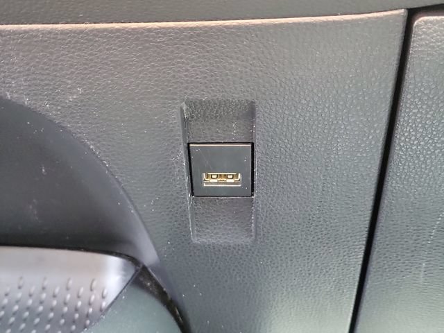 Used 2022 Toyota Corolla LE FWD image 29