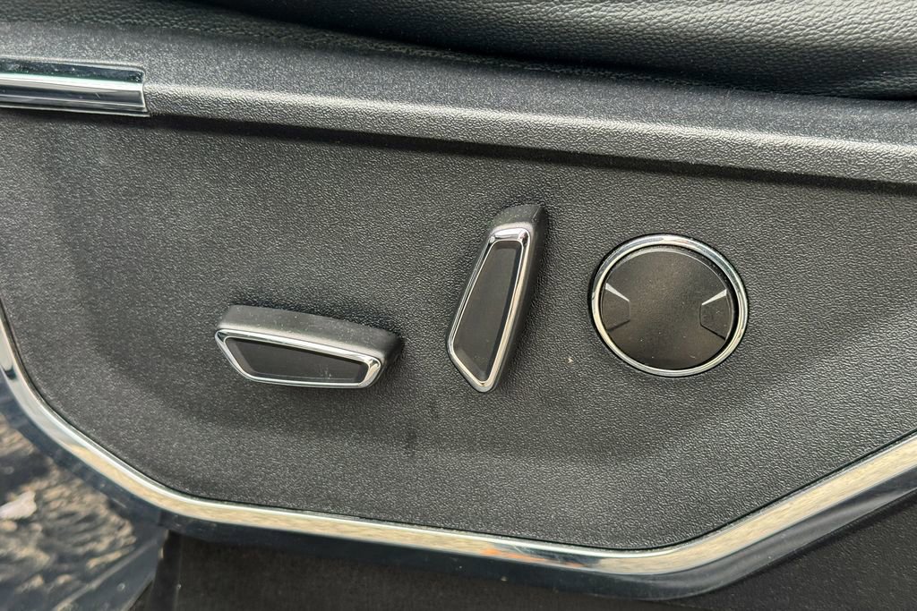 Certified 2023 Ford F150 Lariat w/ Equipment Group 502A High image 29