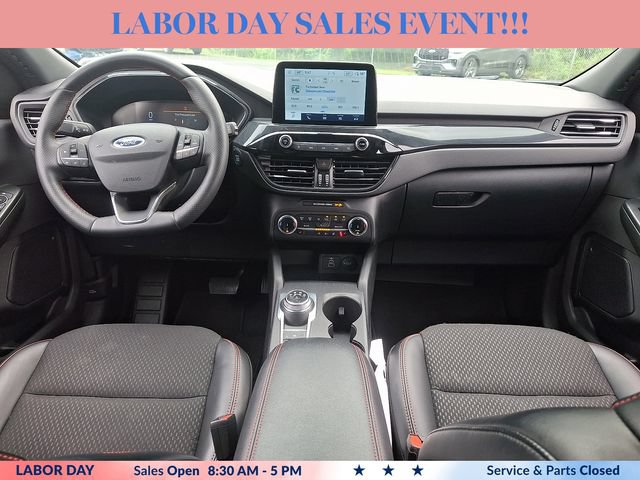 Certified 2025 Ford Escape ST-Line Select AWD/4WD image 14