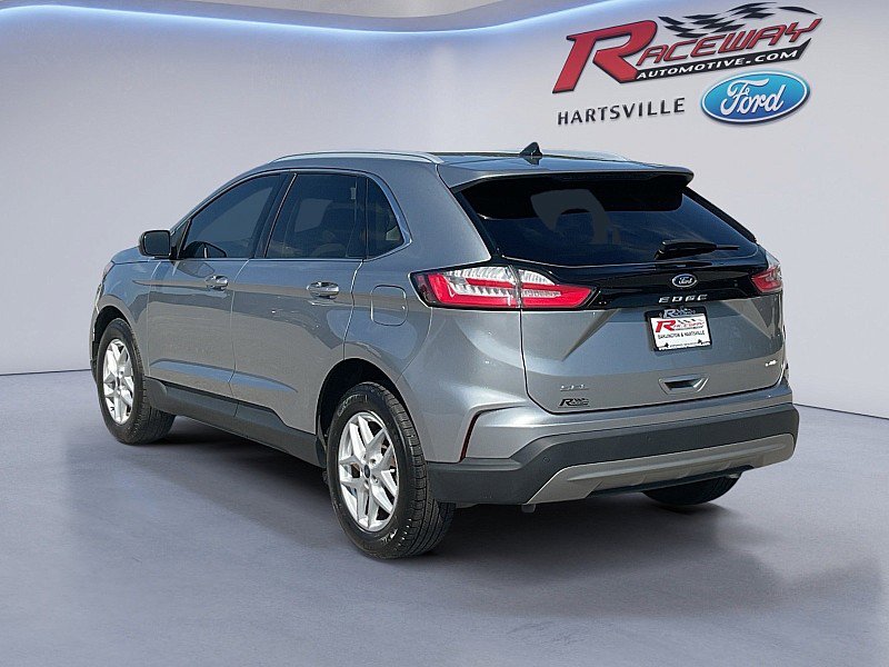 Certified 2022 Ford Edge SEL w/ Convenience Package image 2