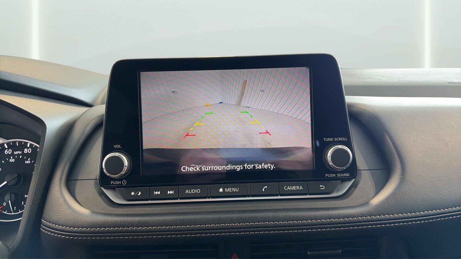 Used 2024 Nissan Rogue S AWD/4WD image 19