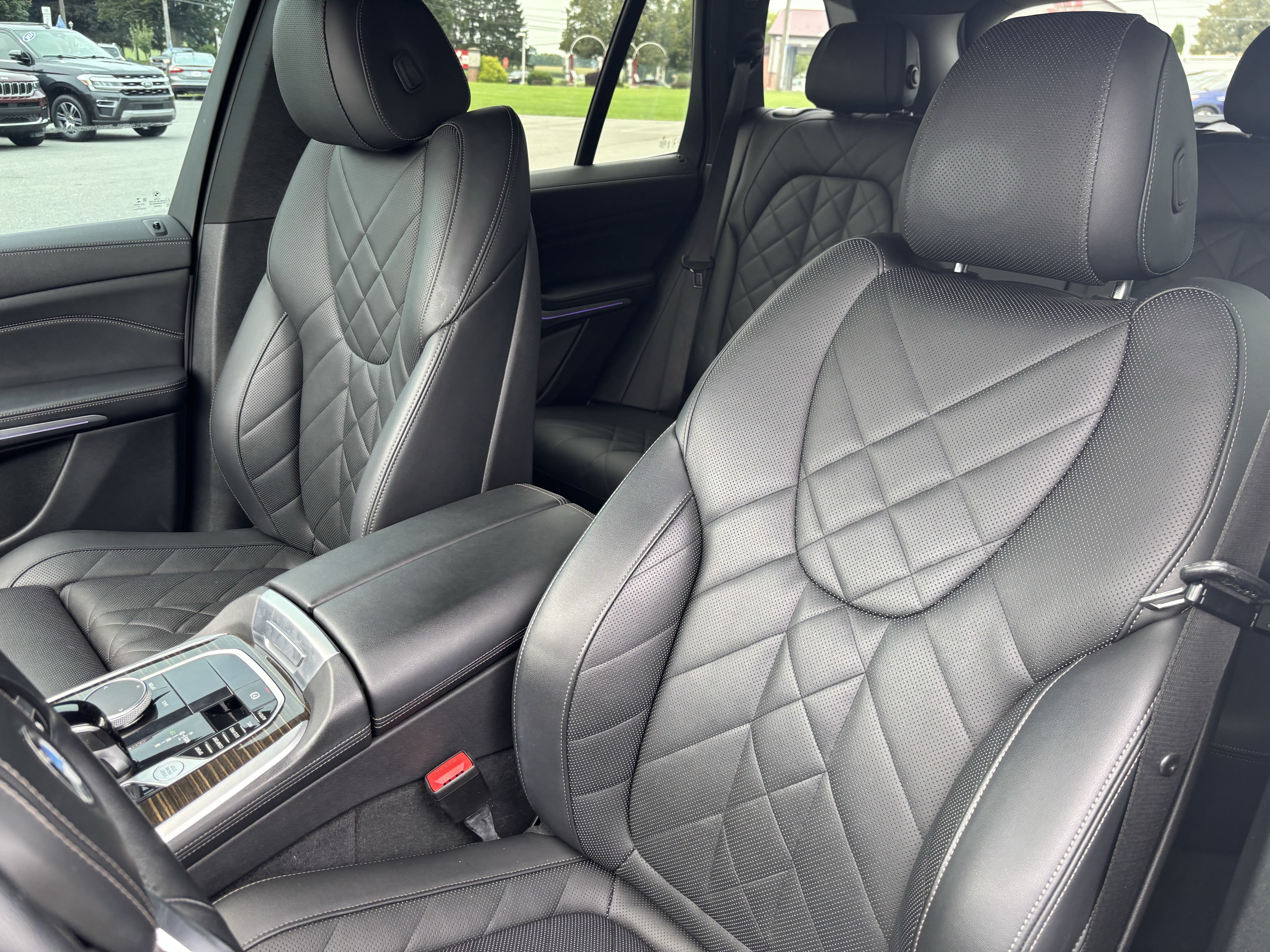 Used 2023 BMW X5 xDrive40i w/ Premium Package AWD/4WD image 13