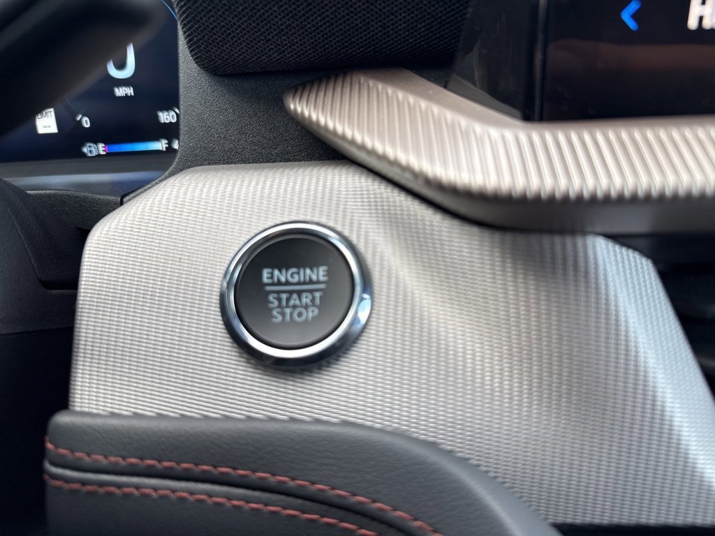 Certified 2025 Ford Explorer Active w/ Active Comfort Package image 14