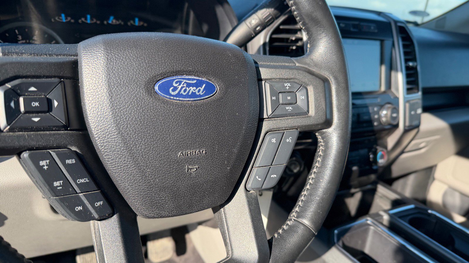 Certified 2017 Ford F150 XLT w/ Equipment Group 302A Luxury image 30