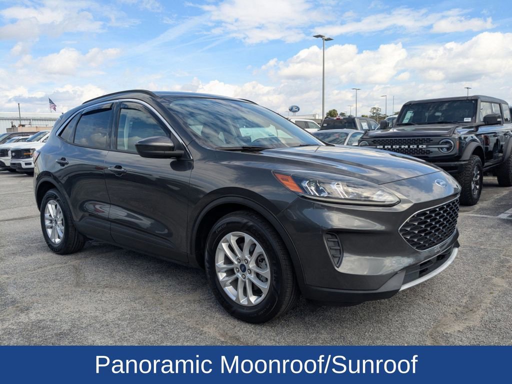 Certified 2020 Ford Escape SE image 2