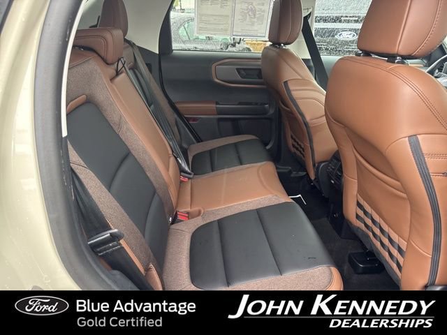 Certified 2025 Ford Bronco Sport Outer Banks w/ Outer Banks Tech Package+ AWD/4WD image 32
