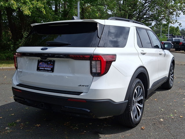 Certified 2025 Ford Explorer ST-Line AWD/4WD image 10