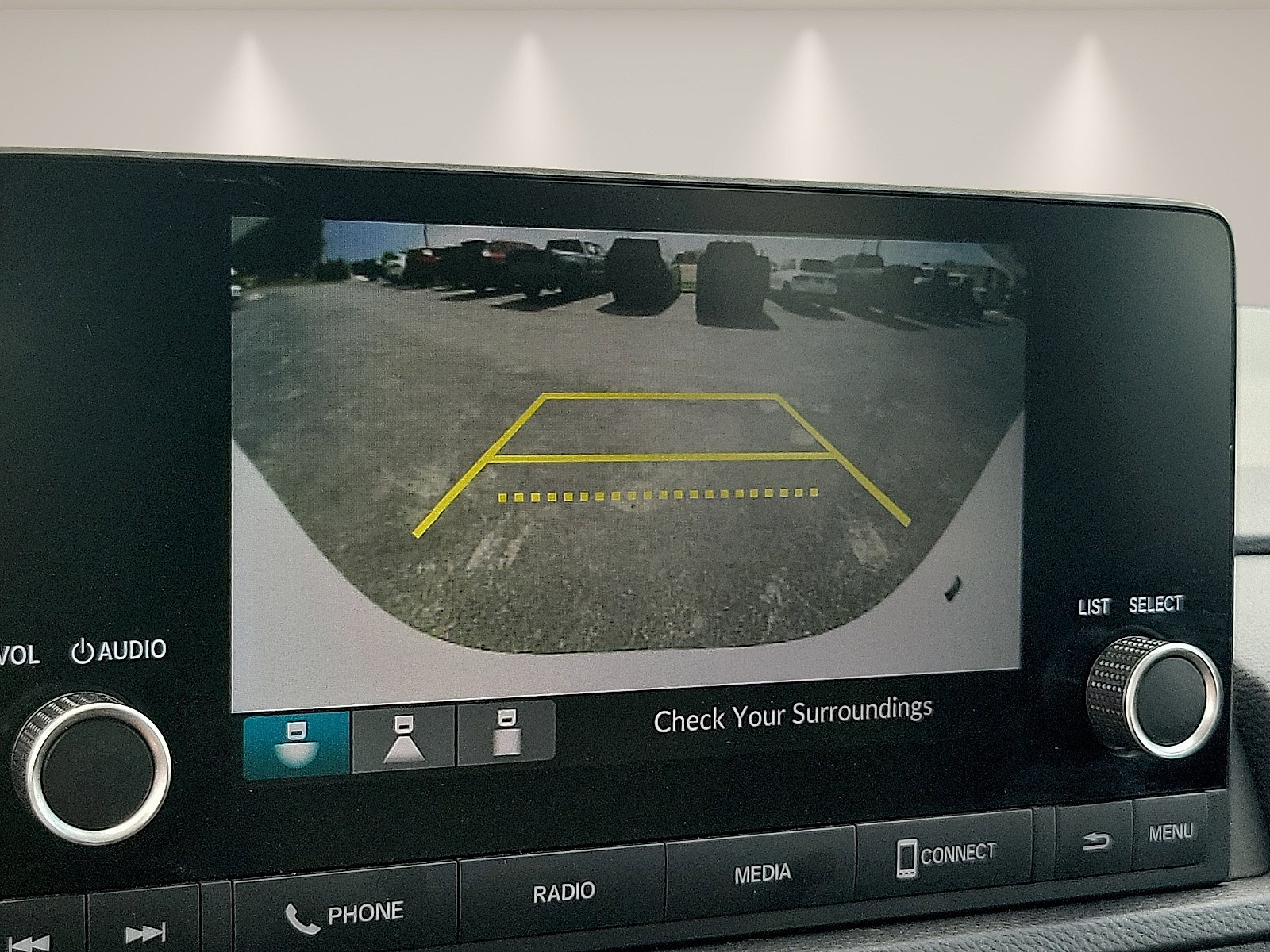 Used 2025 Honda CR-V LX image 18