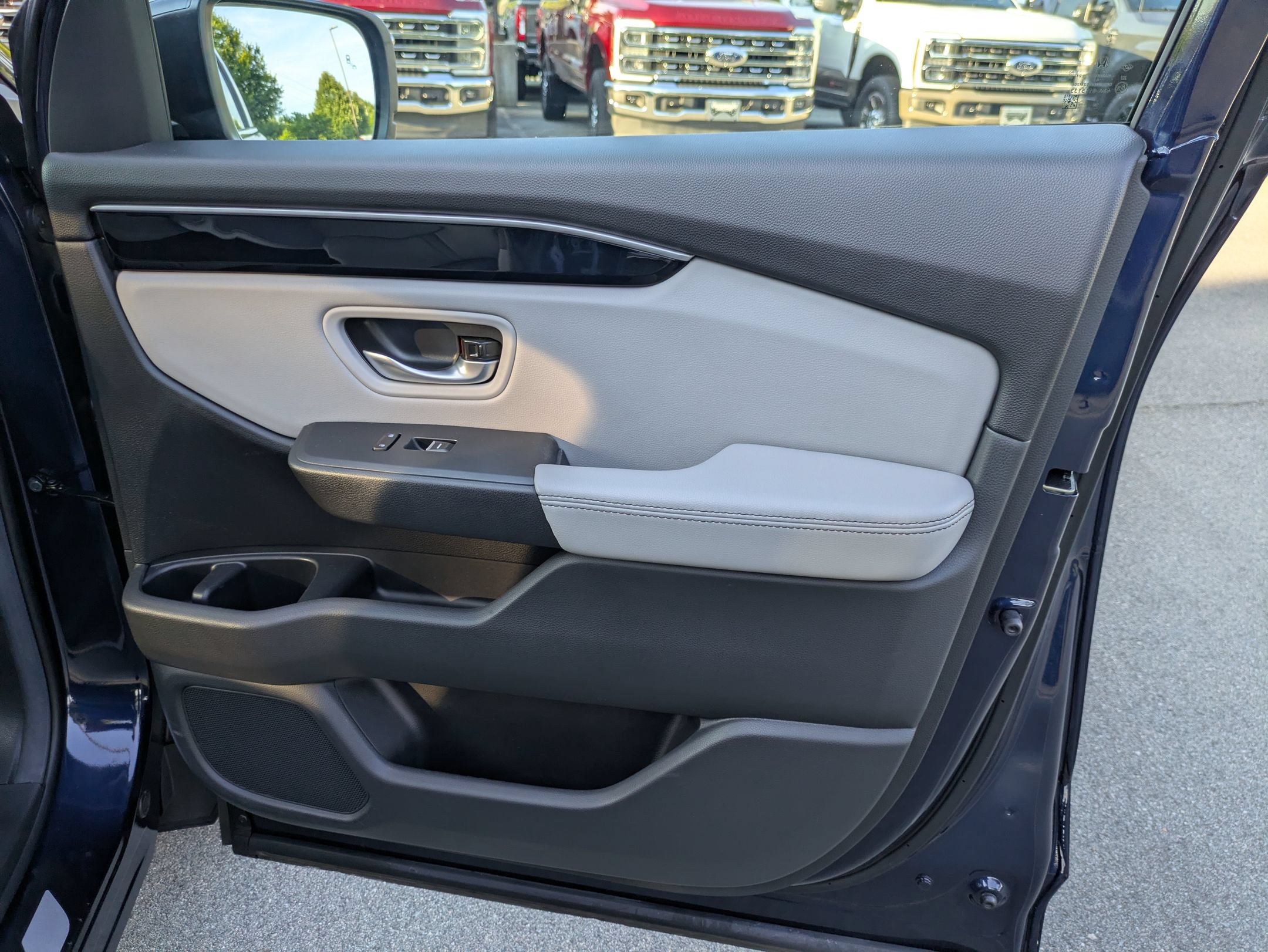 Used 2025 Honda Pilot Touring image 41