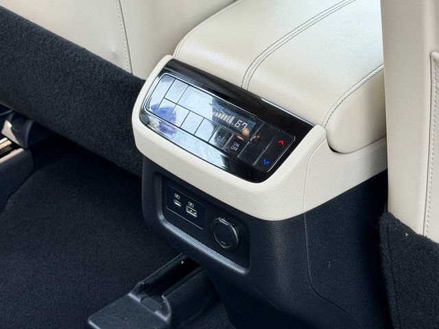 Used 2023 INFINITI QX60 Luxe w/ Performance Audio Package AWD/4WD image 35