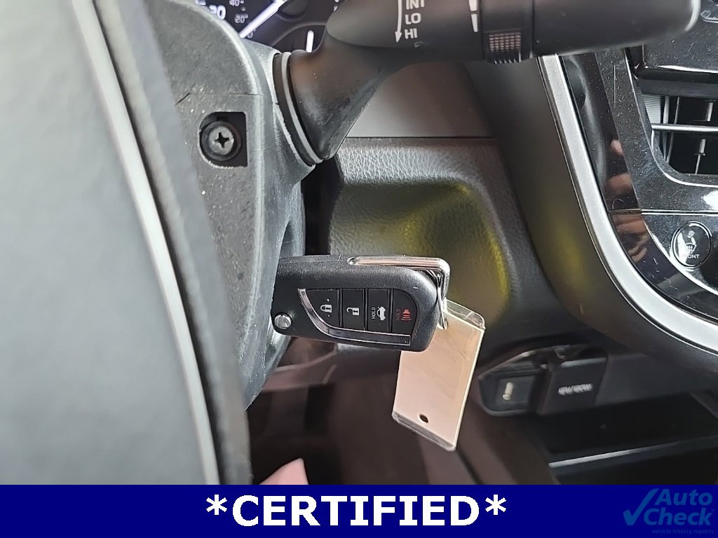 Used 2023 Toyota Camry LE image 28