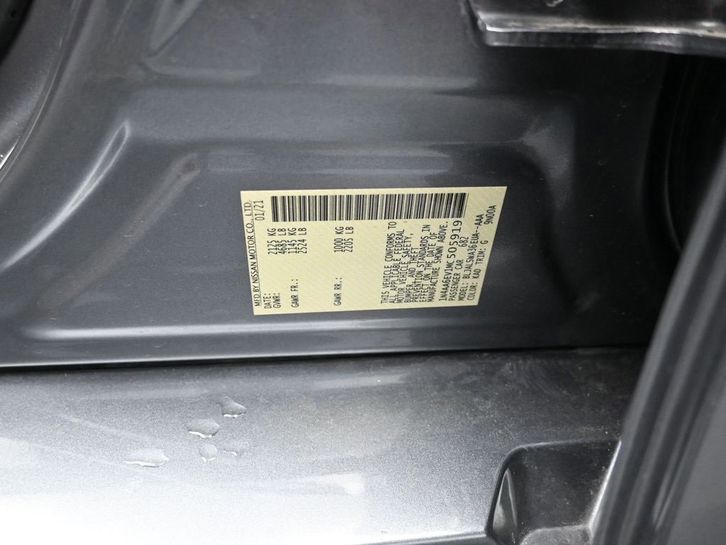 Used 2021 Nissan Maxima SR w/ Sport Mat Group image 24