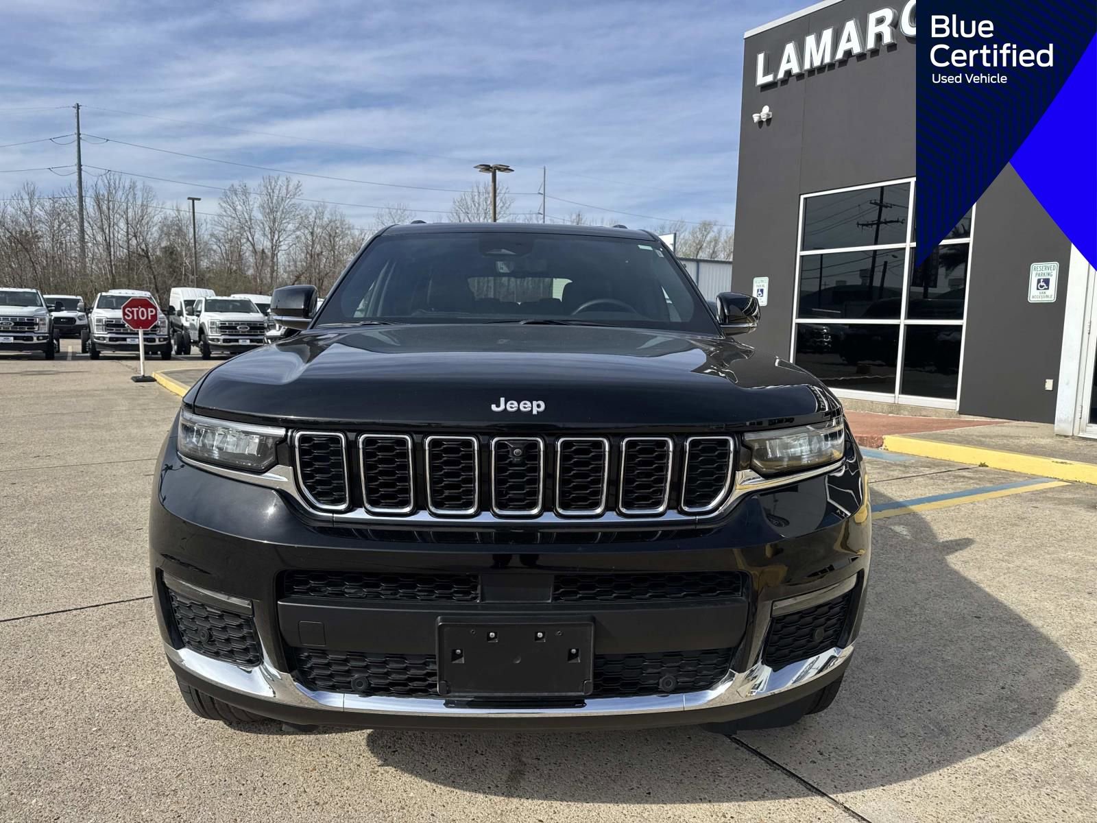 Used 2024 Jeep Grand Cherokee L Limited w/ Luxury Tech Group II AWD/4WD image 3