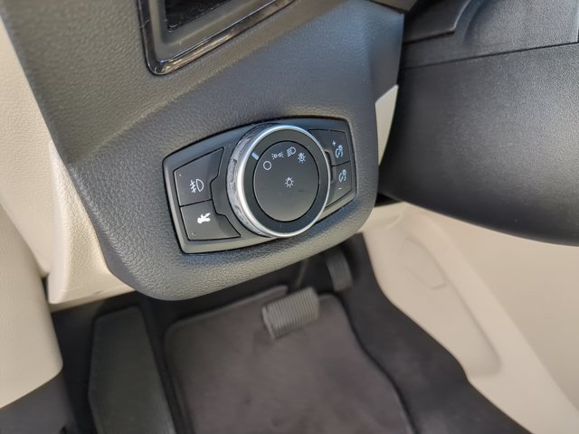 Certified 2017 Ford Escape Titanium AWD/4WD image 16
