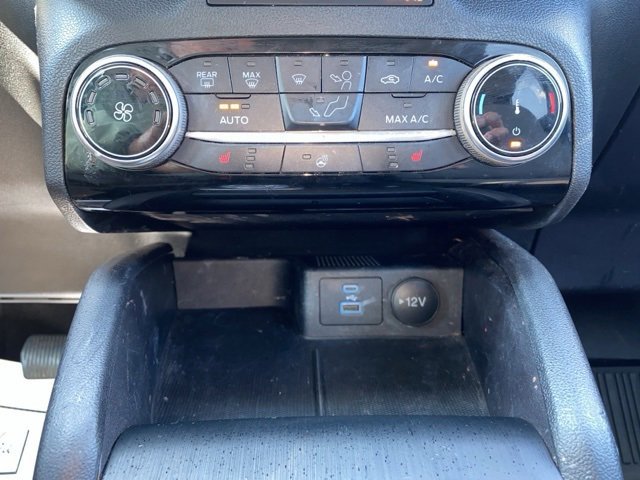 Certified 2022 Ford Escape SE w/ Cold Weather Package image 12