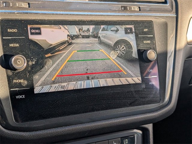 Used 2019 Volkswagen Tiguan SE image 18