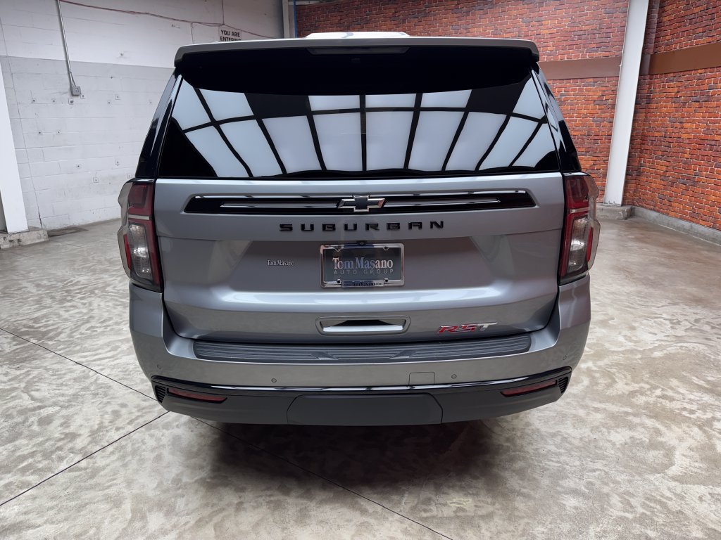 Used 2024 Chevrolet Suburban RST w/ Luxury Package AWD/4WD image 5