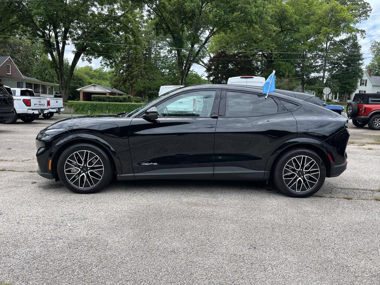 Certified 2025 Ford Mustang Mach-E Premium AWD/4WD image 6