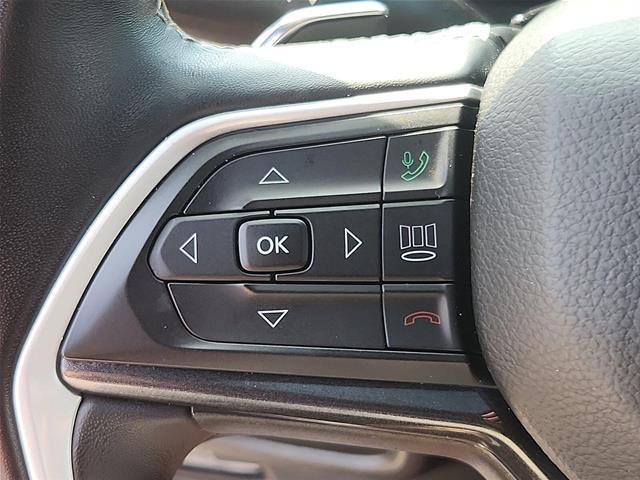 Used 2022 Jeep Grand Cherokee Altitude AWD/4WD image 15