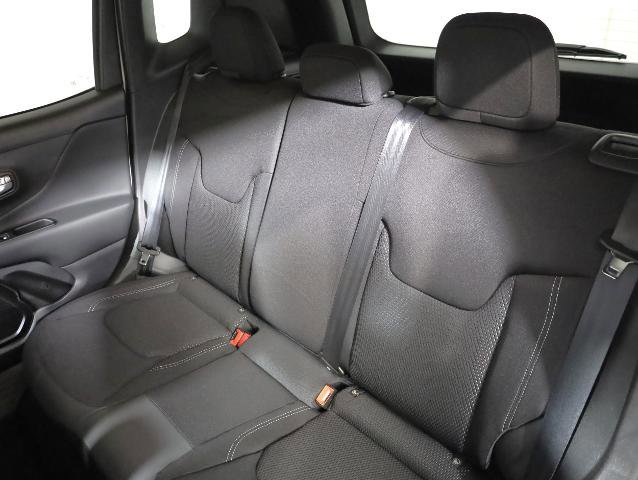 Used 2023 Jeep Renegade Altitude w/ Convenience Group I image 11