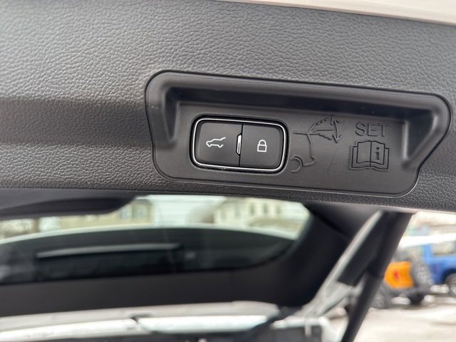 Certified 2021 Ford Explorer XLT image 43