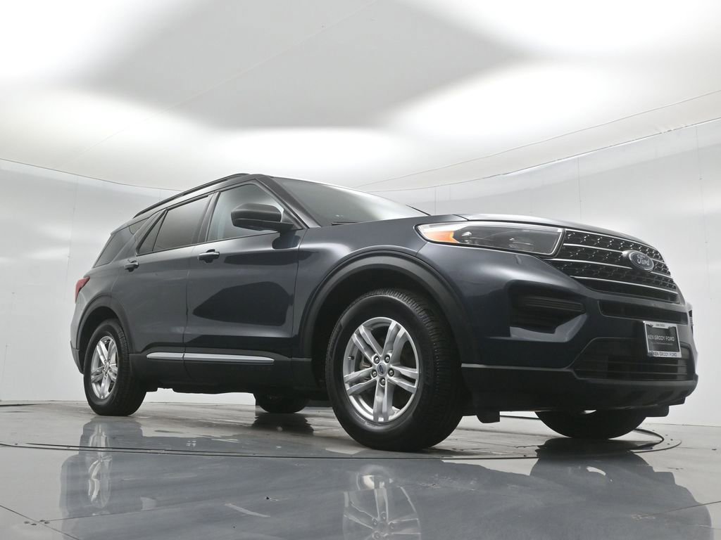 Certified 2022 Ford Explorer XLT image 5