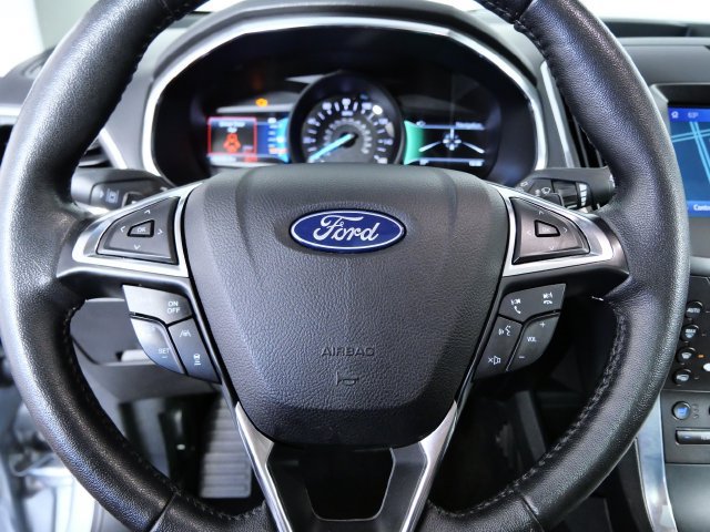Certified 2020 Ford Edge Titanium w/ Equipment Group 301A AWD/4WD image 24