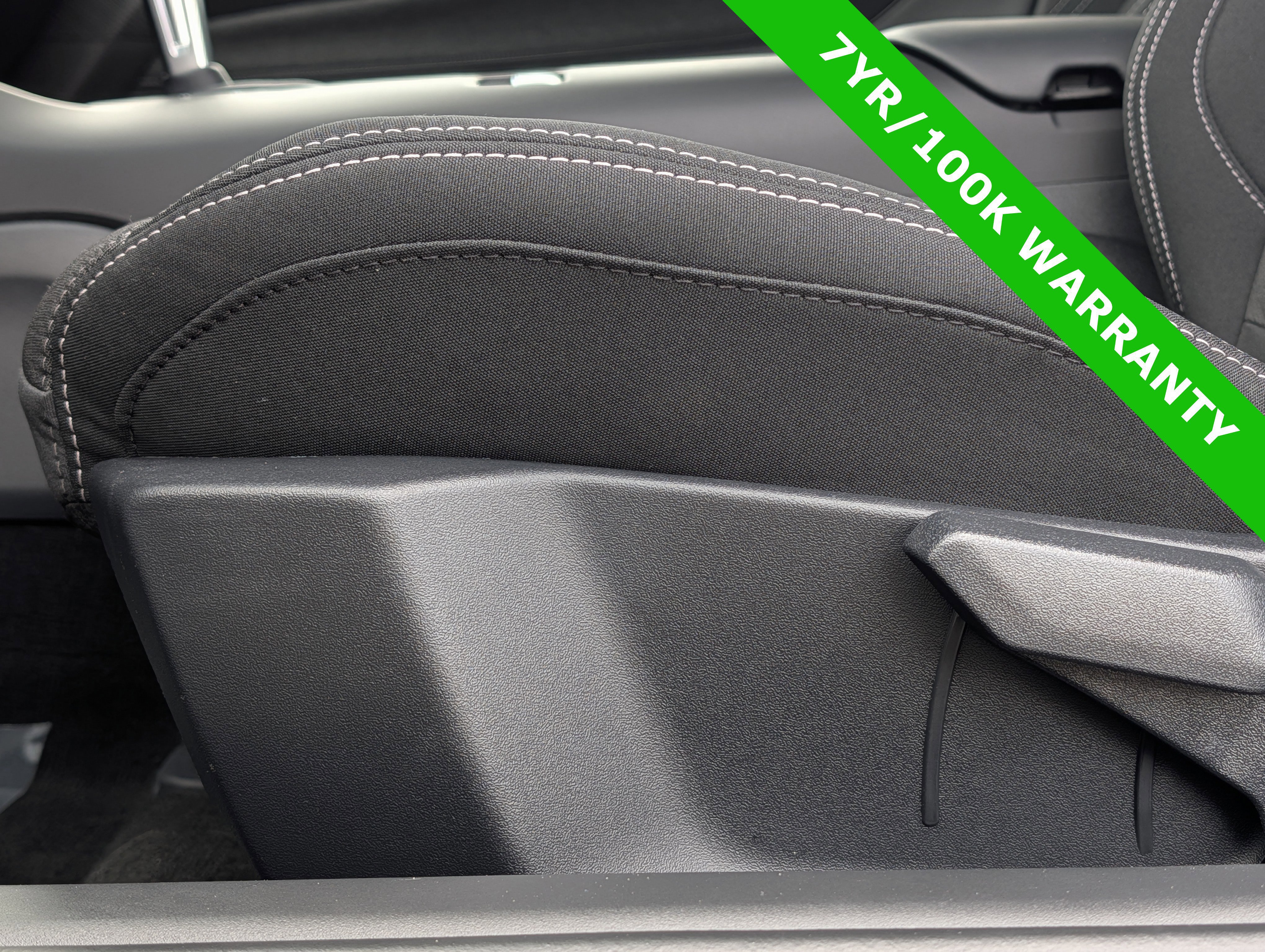 Certified 2025 Ford Mustang Coupe image 18