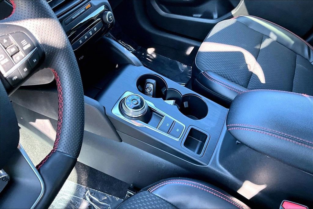 Certified 2023 Ford Escape ST-Line w/ Tech Pack #1 AWD/4WD image 16