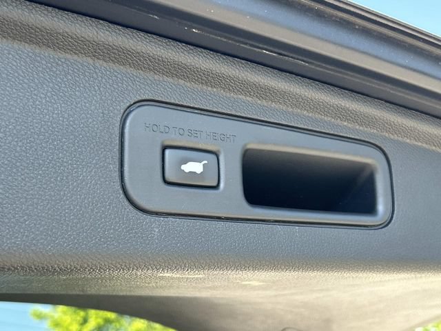 Used 2018 Honda Odyssey Elite image 25