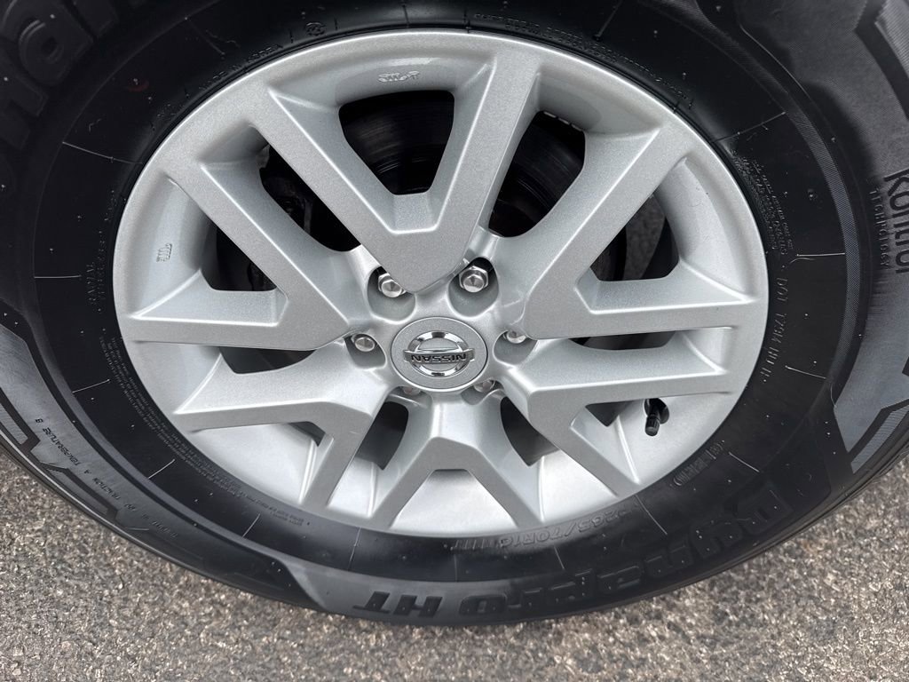 Used 2020 Nissan Frontier SV image 48