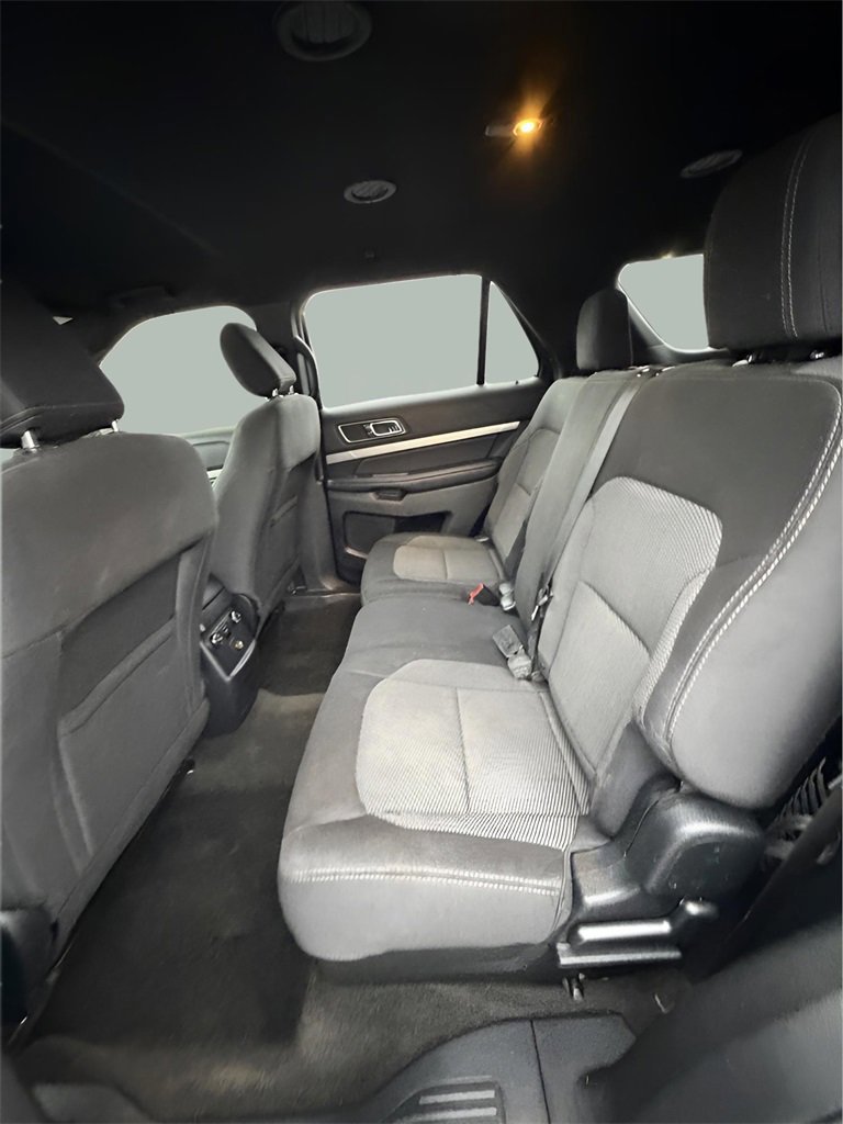 Certified 2018 Ford Explorer XLT image 13