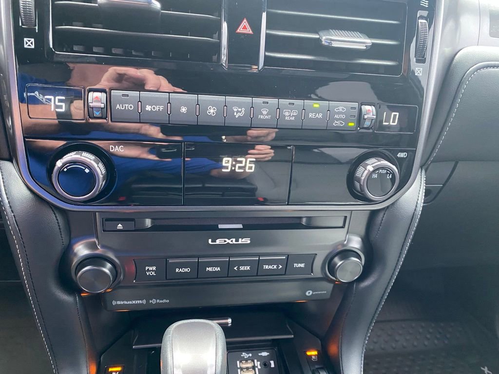 Used 2023 Lexus GX 460 w/ Black Line Special Edition image 17