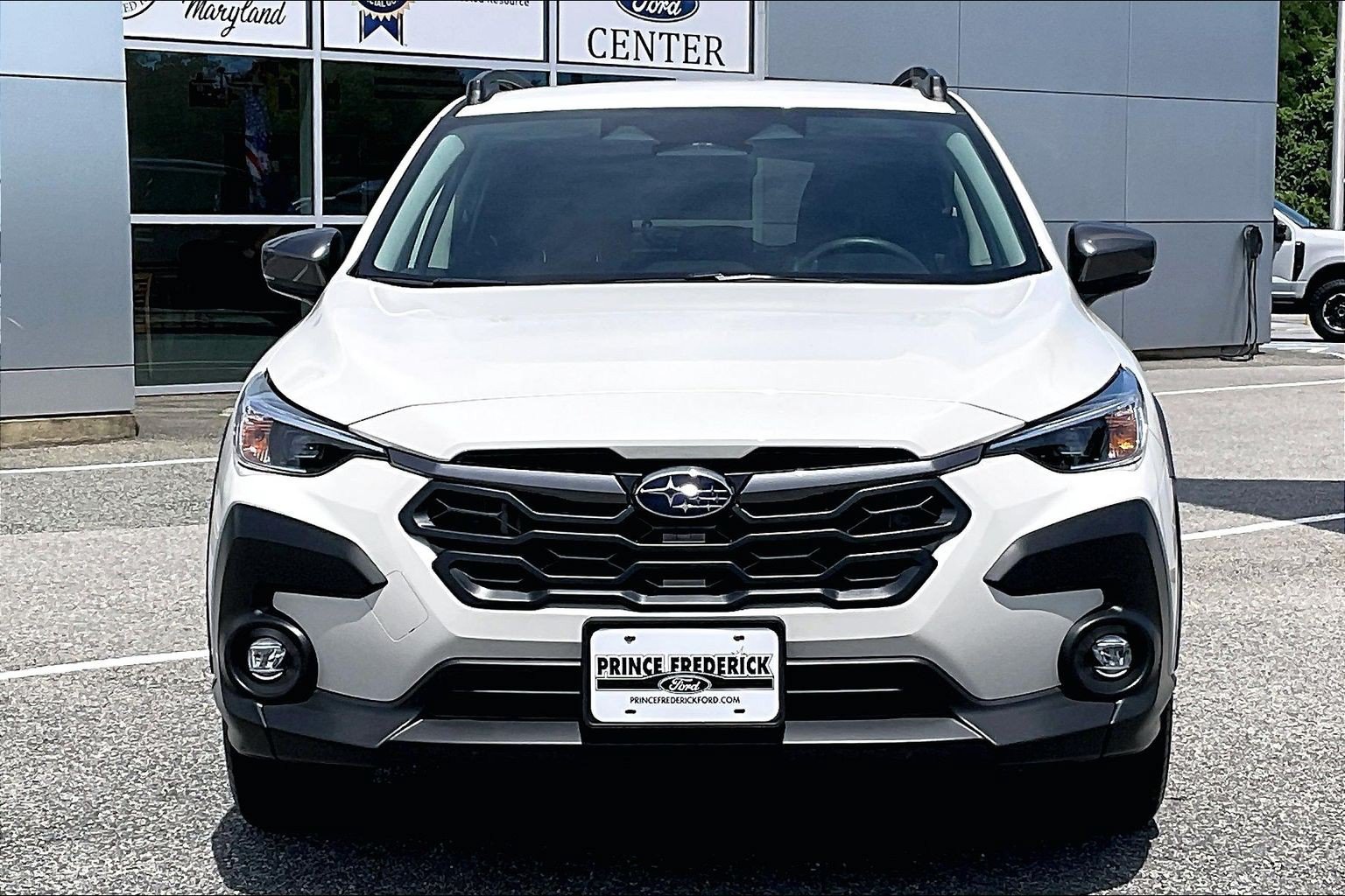 Used 2024 Subaru Crosstrek 2.0i Premium AWD/4WD image 2