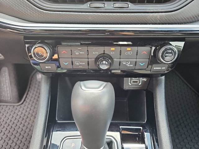 Used 2025 Jeep Compass Trailhawk AWD/4WD image 27