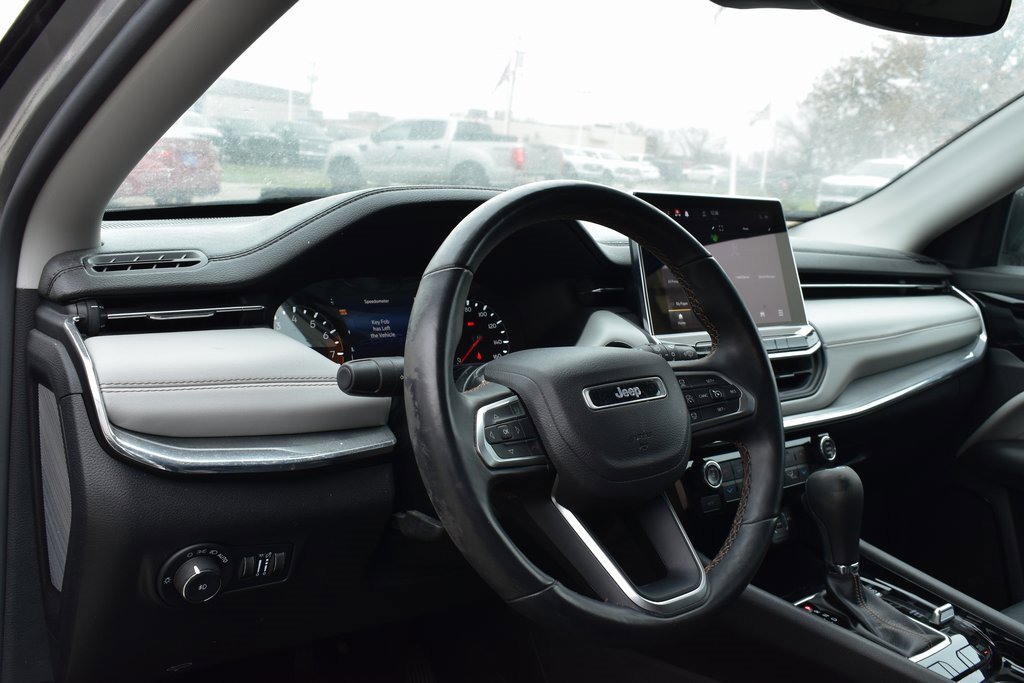 Used 2022 Jeep Compass Limited image 10