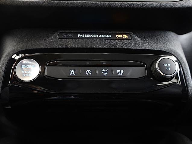 Certified 2025 Ford Escape Active w/ Active Premium Tech Pack image 15