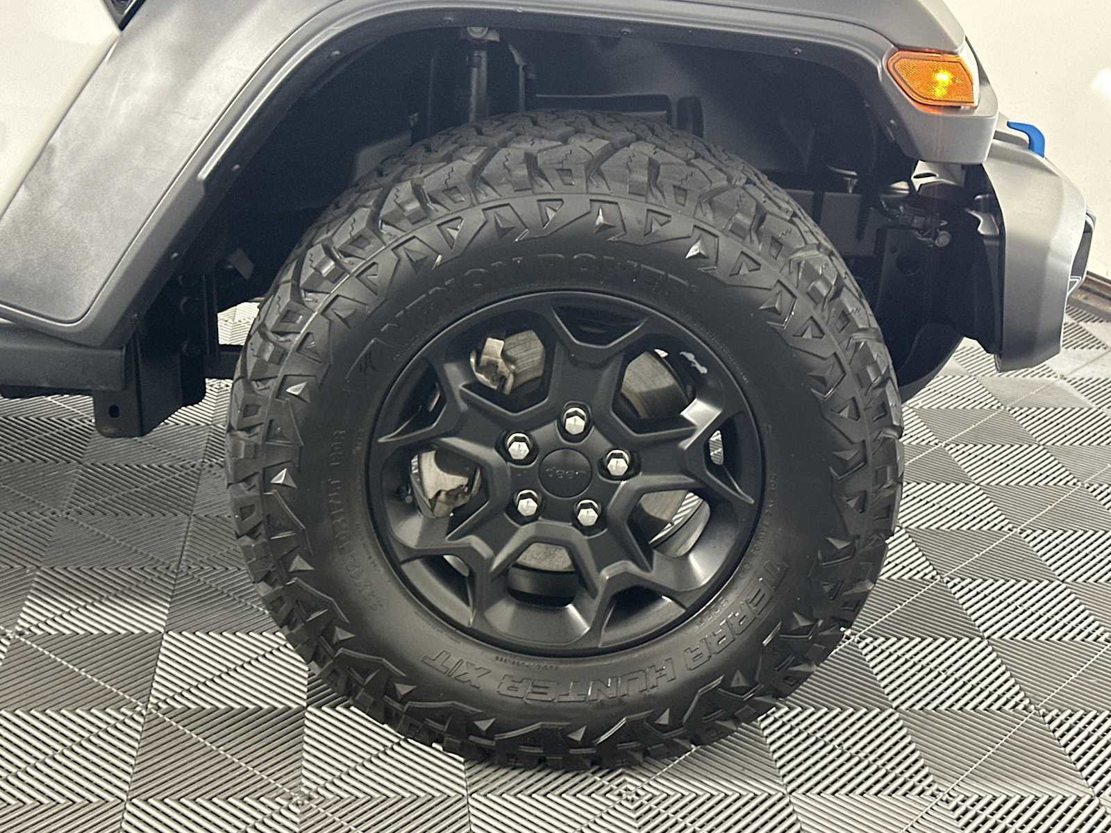 Used 2023 Jeep Wrangler Unlimited image 15