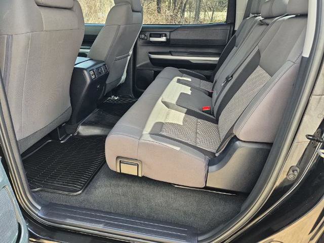 Used 2017 Toyota Tundra SR5 w/ SR5 Upgrade Package AWD/4WD image 11