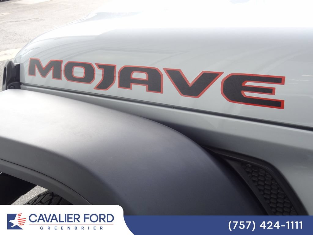 Used 2024 Jeep Gladiator Mojave w/ Technology Group AWD/4WD image 47