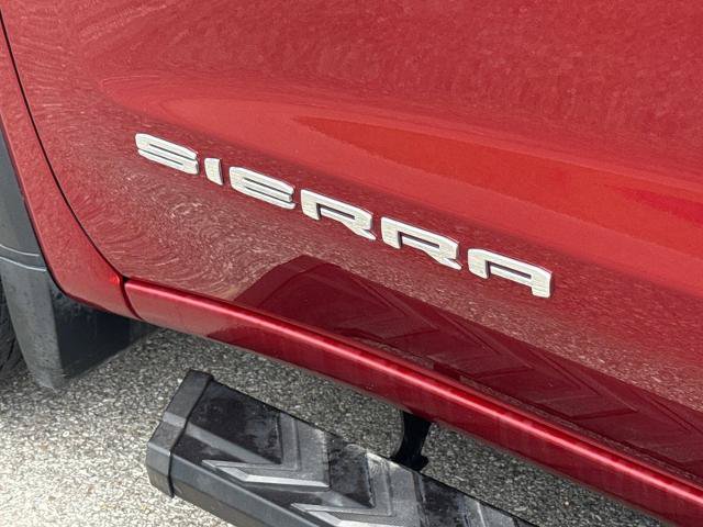 Used 2023 GMC Sierra 1500 SLT AWD/4WD image 16