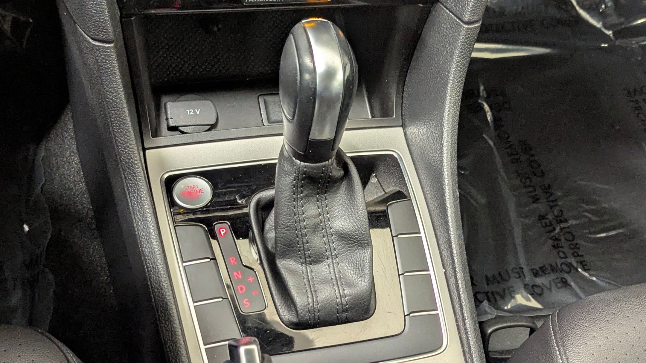 Used 2022 Volkswagen Passat 2.0T SE image 17