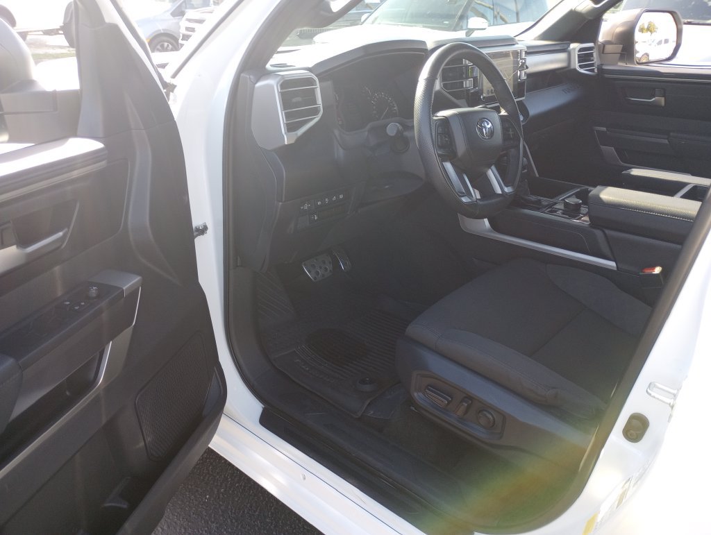 Used 2025 Toyota Tundra SR5 w/ TRD Off-Road Package AWD/4WD image 20
