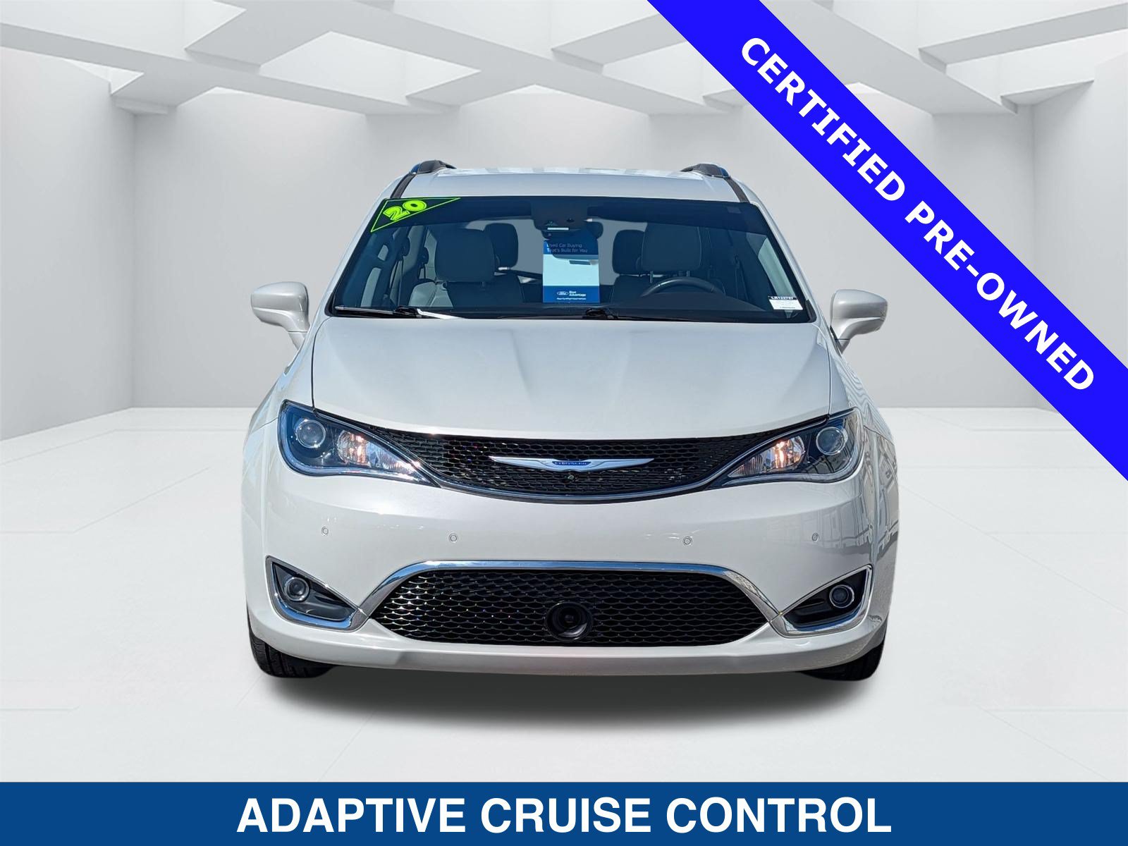 Used 2020 Chrysler Pacifica Touring-L Plus FWD image 9