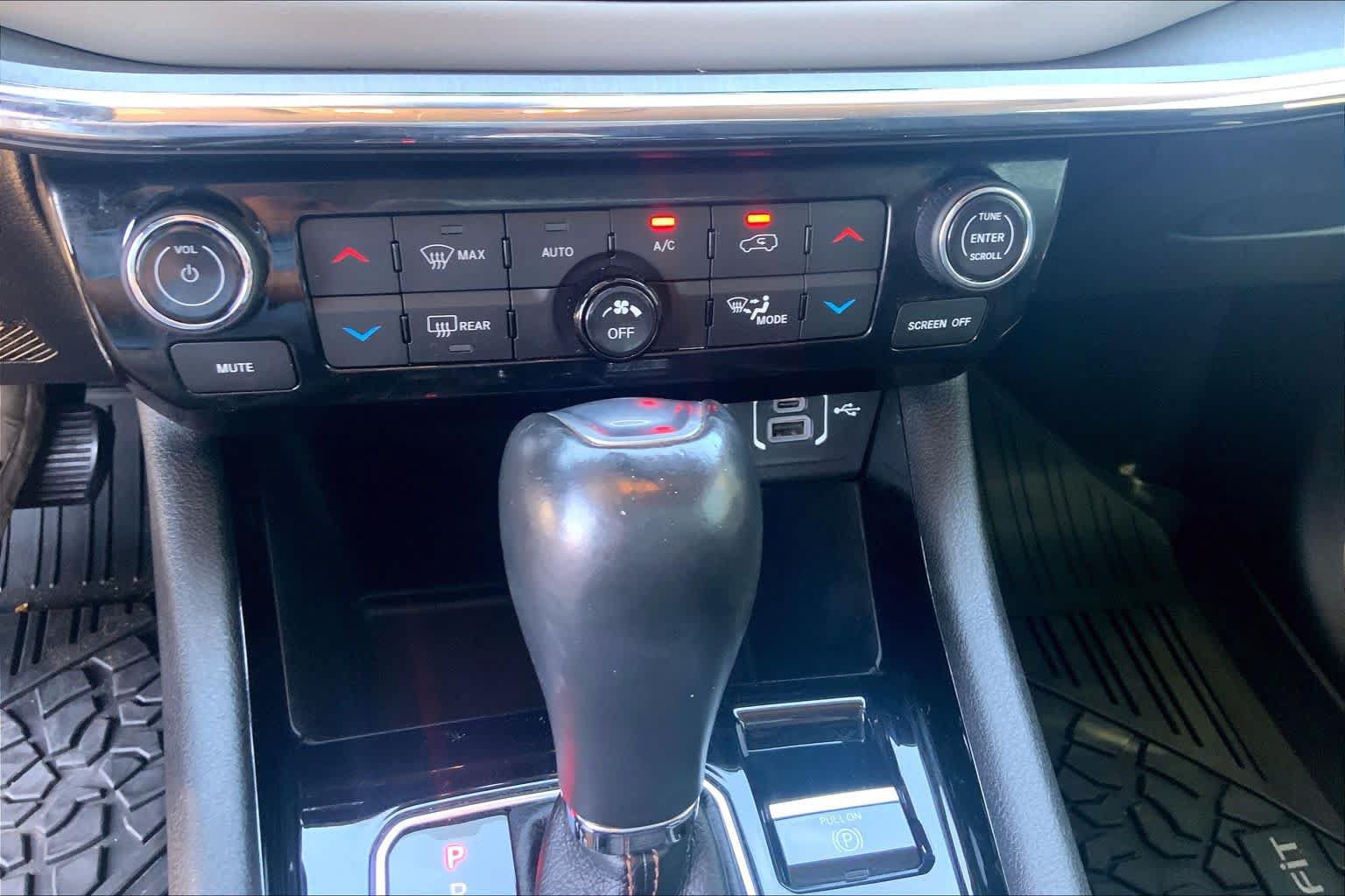Used 2022 Jeep Compass Limited AWD/4WD image 35
