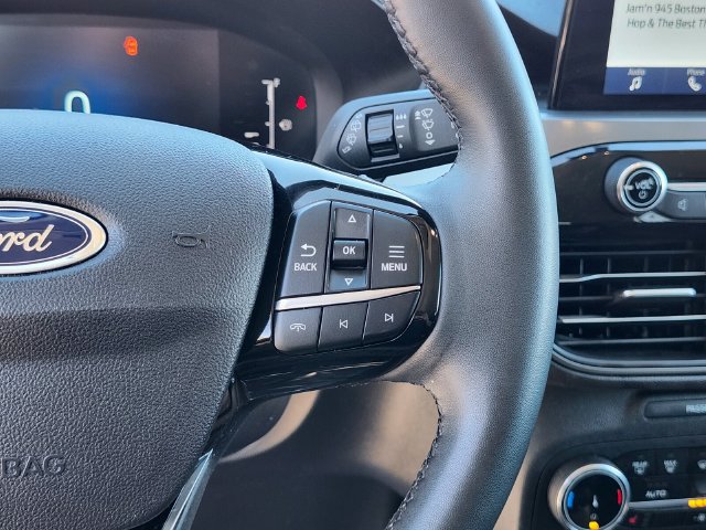 Certified 2024 Ford Escape Active AWD/4WD image 30